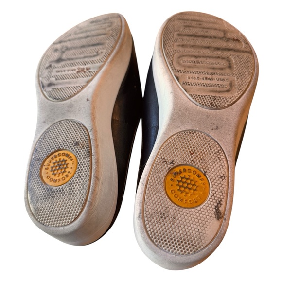 FitFlop Black Leather SupercomFF Comfort Loafer Mules Slip On Women’s 8.5 GUC! - Picture 9 of 11